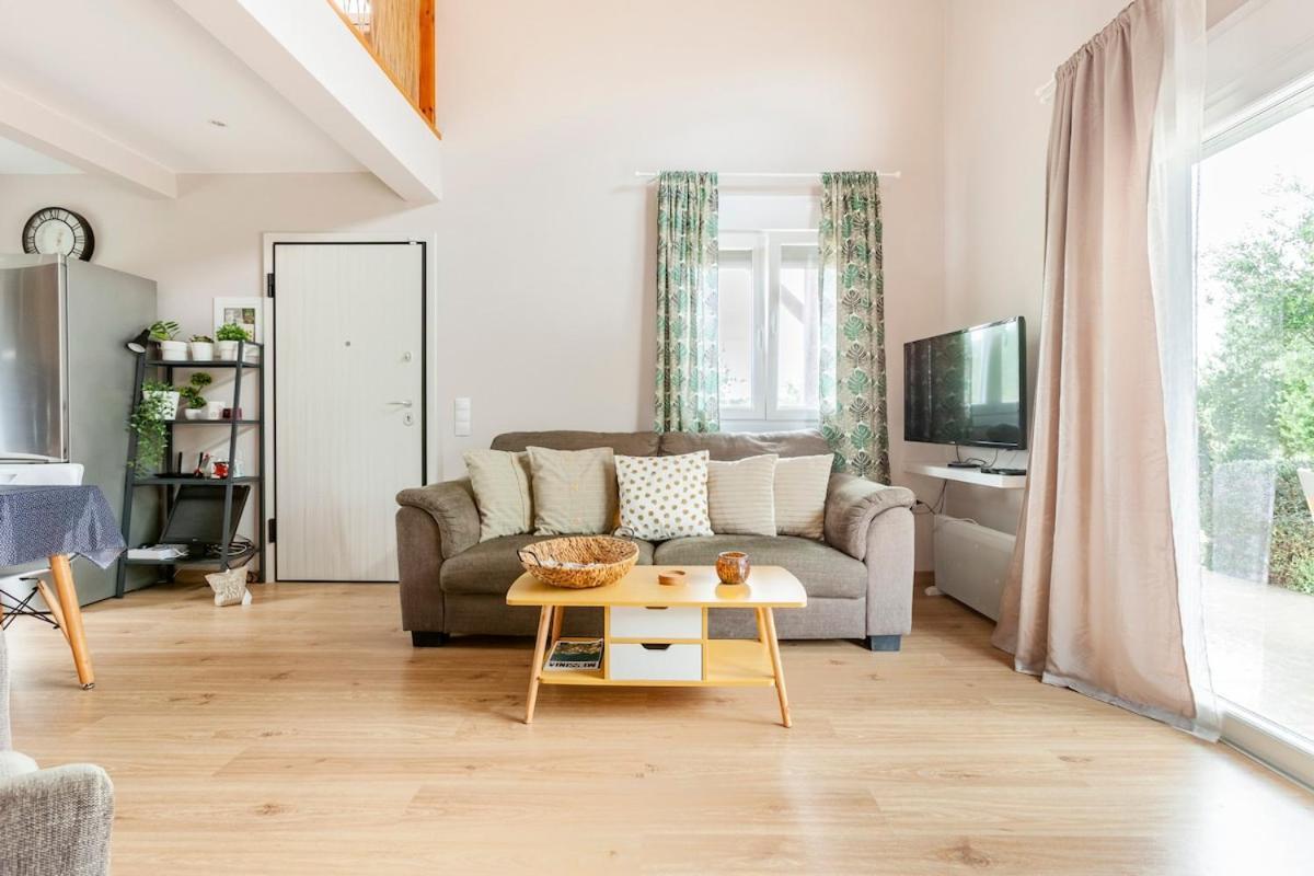 Meliterra Villa Gialova Exteriör bild